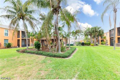 12620 Kenwood Ln C, Fort Myers FL - photo 14 of 21