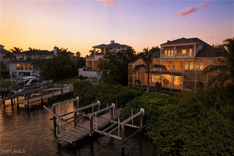4 bedroom SingleFamilyResidence at 80 Southport Cv, Southport On The Bay, Bonita Springs — photo 4