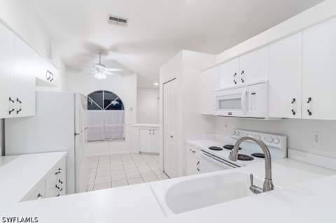 2230 Stacil Cir, Naples FL - photo 7 of 35