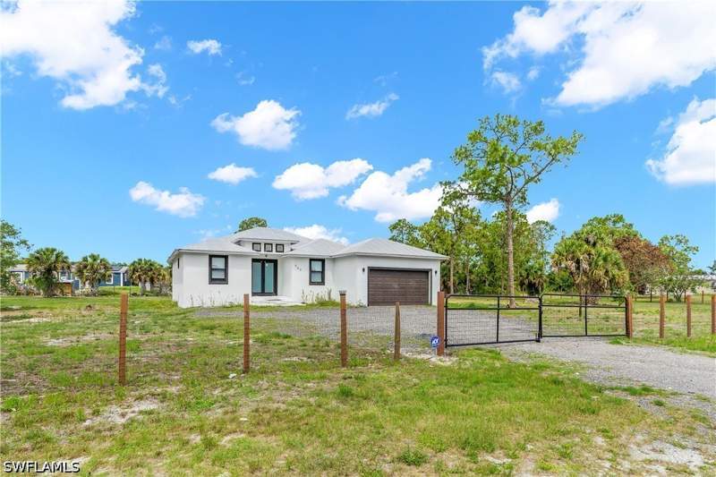 4 bedroom SingleFamilyResidence at 660 S Zambria St, Montura, Clewiston — photo 2