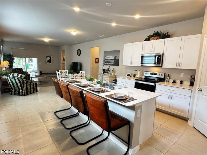 3 bedroom SingleFamilyResidence at 882 Friendship Cir, Belle Arbor, Labelle — photo 2