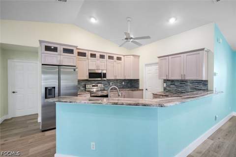 223 NW 5th Ter, Cape Coral FL - photo 11 of 33