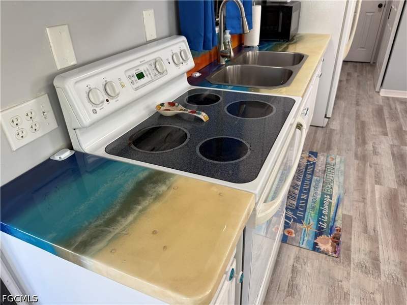 1 bedroom ManufacturedHome at 19681 Summerlin #395 Rd 395, Palmetto Palms R V, Fort Myers — photo 4