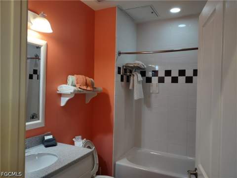 450 Old San Carlos Blvd SW 309, Fort Myers Beach FL - photo 24 of 31