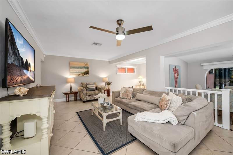 3 bedroom SingleFamilyResidence at 146 Greenbrier St, Marco Island, Marco Island — photo 3