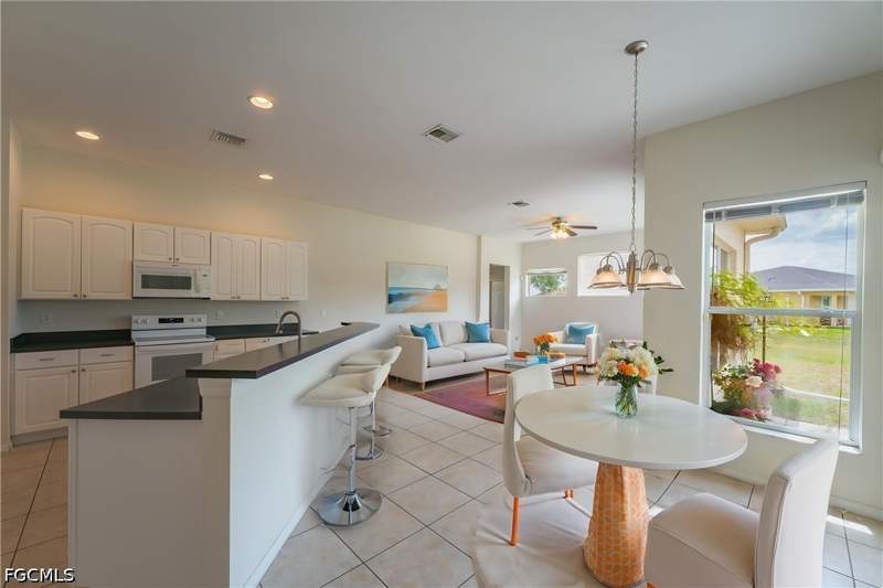 4 bedroom SingleFamilyResidence at 3002 Balsam Ct, Port Labelle, Labelle — photo 5