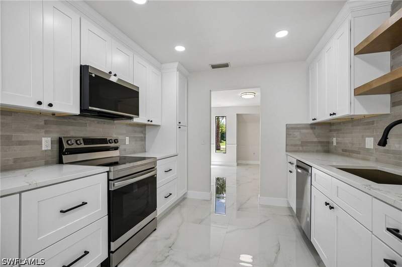 4 bedroom SingleFamilyResidence at 1928 SW 8th Ct, Cape Coral, Cape Coral — photo 5