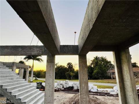 326 Shore Dr, Fort Myers FL - photo 11 of 39