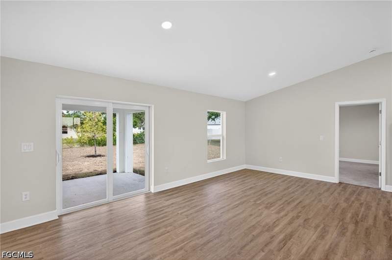 3 bedroom SingleFamilyResidence at 702 NW Douglas Cir, Cape Coral, Cape Coral — photo 3