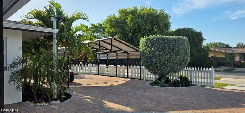 3 bedroom SingleFamilyResidence at 4148 23rd Pl SW, Golden Gate City, Naples — photo 4