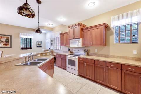8721 Piazza Del Lago Cir 205, Estero FL - photo 10 of 38