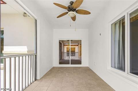 221 9th St S 301, Naples FL - photo 22 of 47
