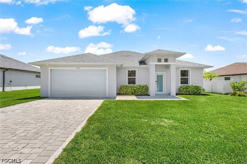4 bedroom SingleFamilyResidence at 1015 SW 15th Pl, Cape Coral, Cape Coral — photo 1