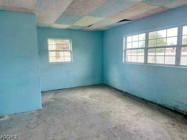 3 bedroom SingleFamilyResidence at 3007 W Briarwood Cir, Port Labelle, Labelle — photo 5