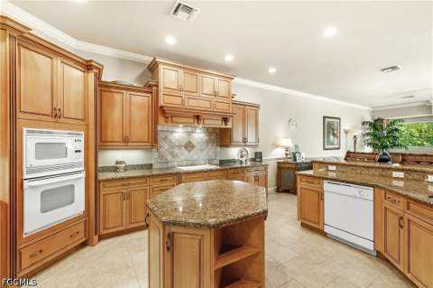 11152 Sierra Palm Ct, Fort Myers FL - photo 11 of 39