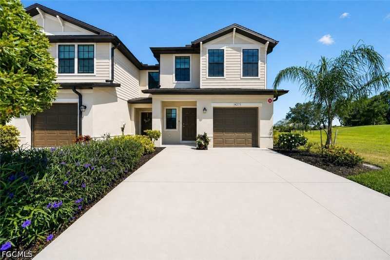 3 bedroom Townhouse at 14275 Oviedo Pl, Portico, Fort Myers — photo 1
