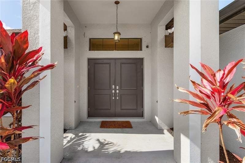 4 bedroom SingleFamilyResidence at 1702 SE 1st Ter, Cape Coral, Cape Coral — photo 2