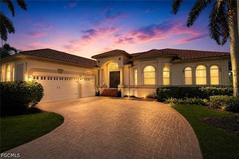 3 bedroom SingleFamilyResidence at 8723 S Lake Cir, Stonebridge South, Fort Myers — photo 1