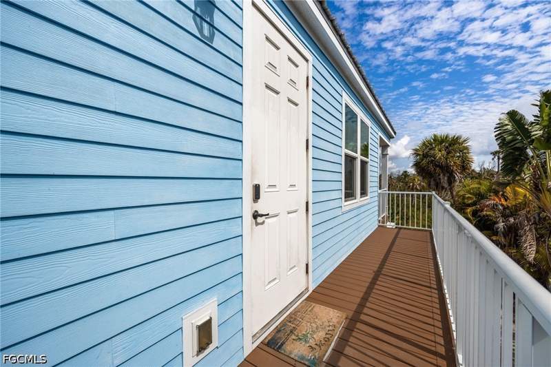 3 bedroom SingleFamilyResidence at 261 Donora Blvd, Zimmers Add-Shell Mound Pk, Fort Myers Beach — photo 2