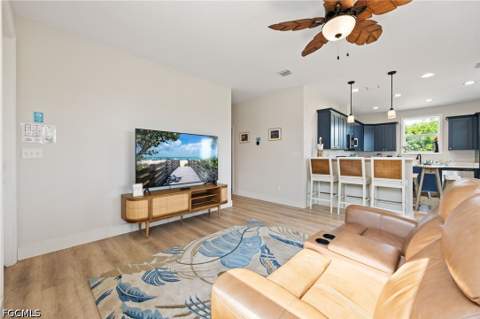 261 Donora Blvd, Fort Myers Beach FL - photo 8 of 47