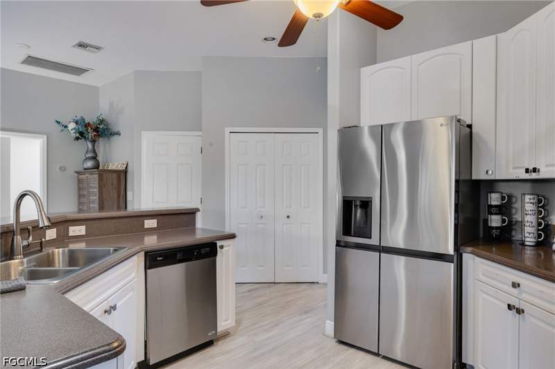 4 bedroom SingleFamilyResidence at 201 SW 35th St, Cape Coral, Cape Coral — photo 5