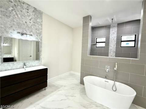 2006 NW 21st St, Cape Coral FL - photo 13 of 14