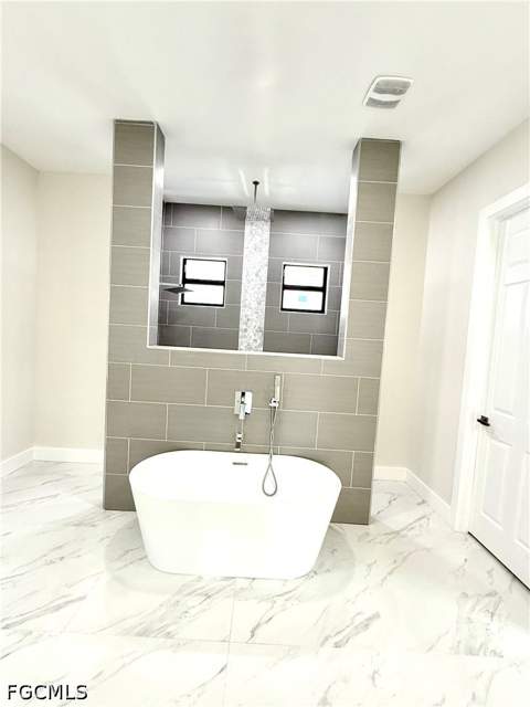 2006 NW 21st St, Cape Coral FL - photo 9 of 14