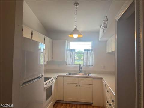 306 SW 29th St, Cape Coral FL - photo 6 of 13