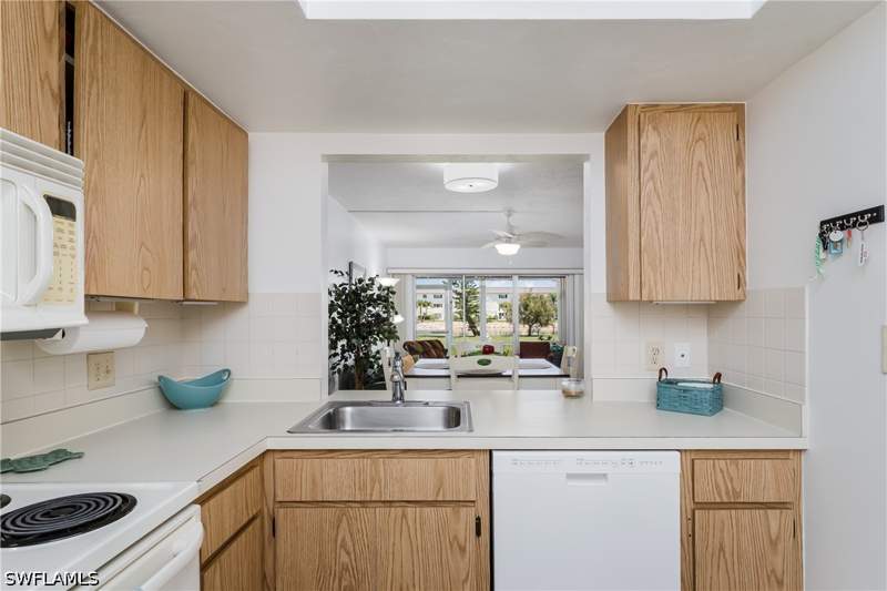 2 bedroom Condominium at 1008 Manatee Rd G106, Gulf Winds East, Naples — photo 3