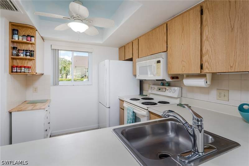 2 bedroom Condominium at 1008 Manatee Rd G106, Gulf Winds East, Naples — photo 5