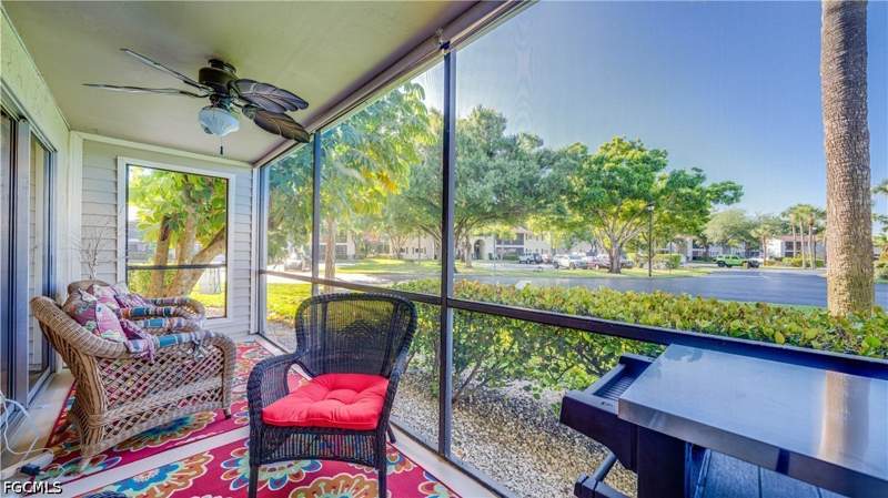 2 bedroom Condominium at 14860 Summerlin Woods Dr 2, Summerlin Woods, Fort Myers — photo 3