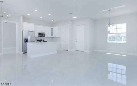 423 Yolanda St, Lehigh Acres FL - photo 8 of 29