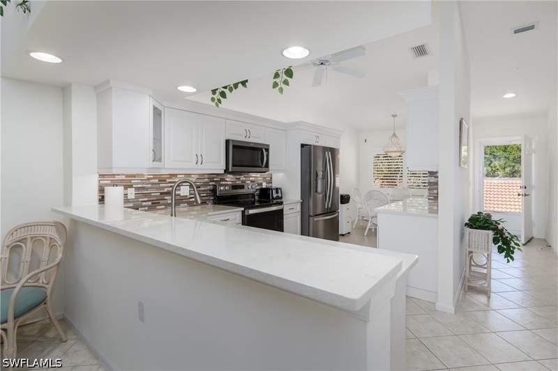 2 bedroom Condominium at 6830 Beach Resort Dr 2602, Falling Waters Beach Resort, Naples — photo 5
