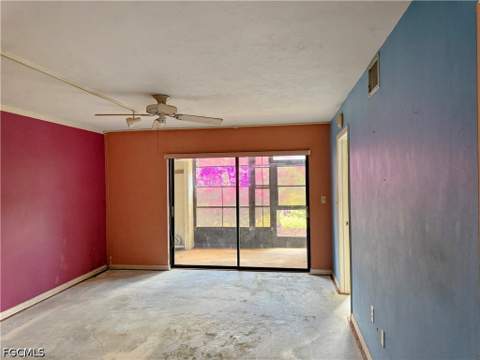 9305 Lake Park Dr 104, Fort Myers FL - photo 11 of 23