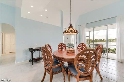 8864 New Castle Dr, Fort Myers FL - photo 10 of 39