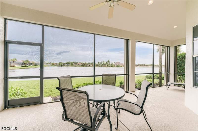 3 bedroom SingleFamilyResidence at 8864 New Castle Dr, Abbey Row, Fort Myers — photo 3
