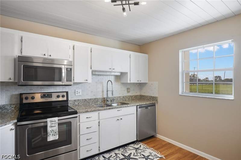 2 bedroom Condominium at 6771 Panther Ln U2, Cypress Lakes Manor South, Fort Myers — photo 2