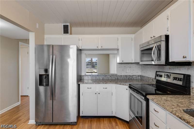 2 bedroom Condominium at 6771 Panther Ln U2, Cypress Lakes Manor South, Fort Myers — photo 4
