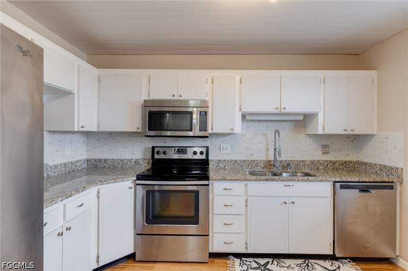 2 bedroom Condominium at 6771 Panther Ln U2, Cypress Lakes Manor South, Fort Myers — photo 5