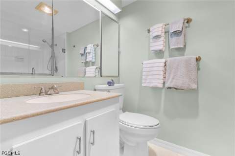 4585 Trawler Ct 303, Fort Myers FL - photo 15 of 37