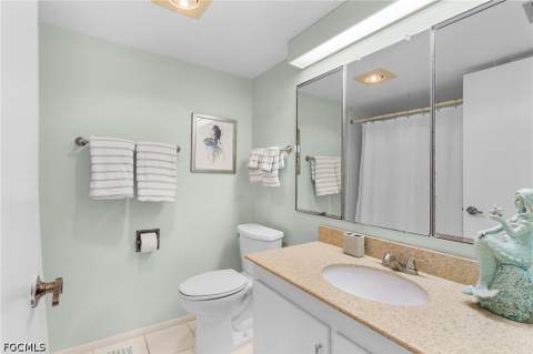 4585 Trawler Ct 303, Fort Myers FL - photo 21 of 37