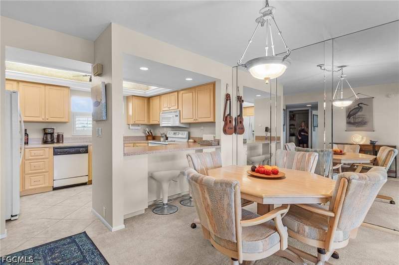 3 bedroom Condominium at 4585 Trawler Ct 303, Trawler Village, Fort Myers — photo 5