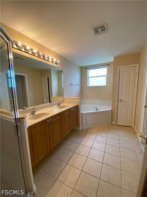 2677 Blue Cypress Lake Ct, Cape Coral FL - photo 24 of 33