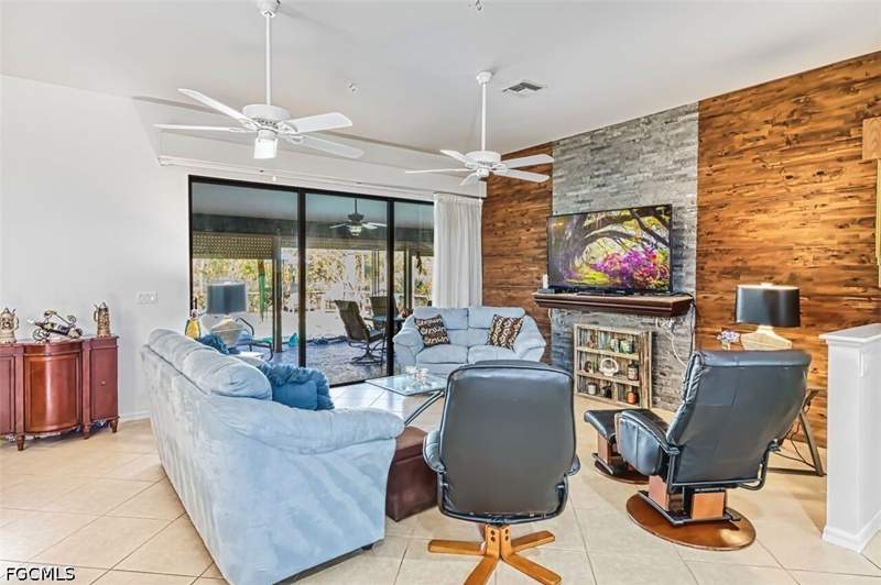 4 bedroom SingleFamilyResidence at 20612 Charing Cross Cir, Cranbrook Harbor, Estero — photo 5