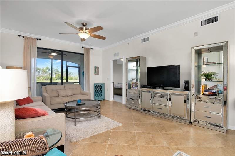 2 bedroom Condominium at 9719 Acqua Ct 214, Alberi Acqua, Naples — photo 3