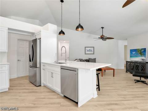2474 Outrigger Ln, Naples FL - photo 12 of 38