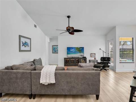 2474 Outrigger Ln, Naples FL - photo 18 of 38