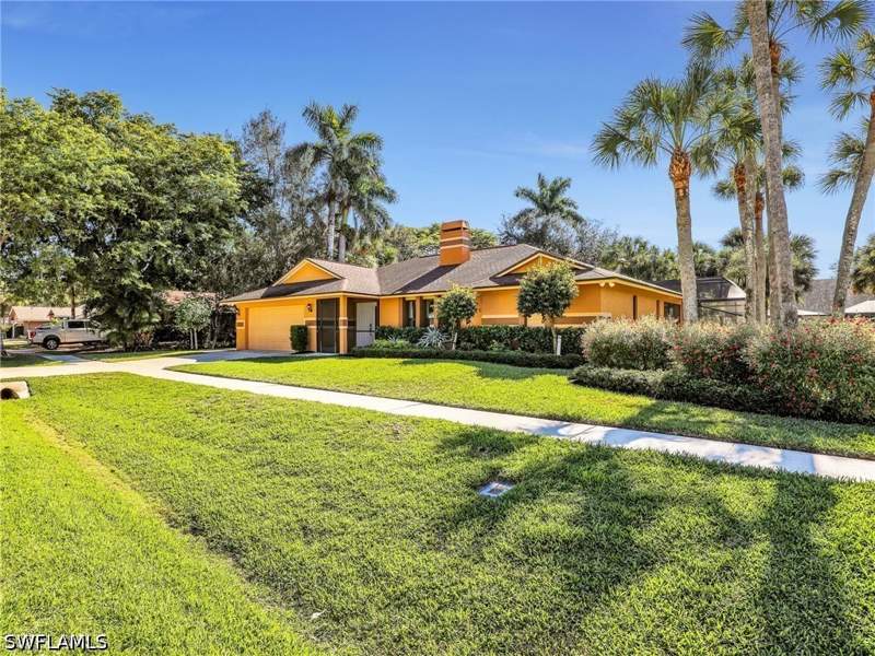 3 bedroom SingleFamilyResidence at 2474 Outrigger Ln, River Reach, Naples — photo 2