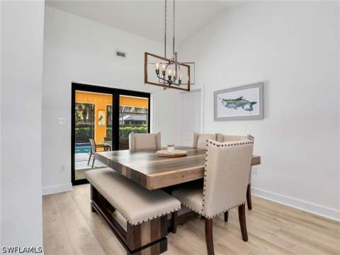 2474 Outrigger Ln, Naples FL - photo 9 of 38