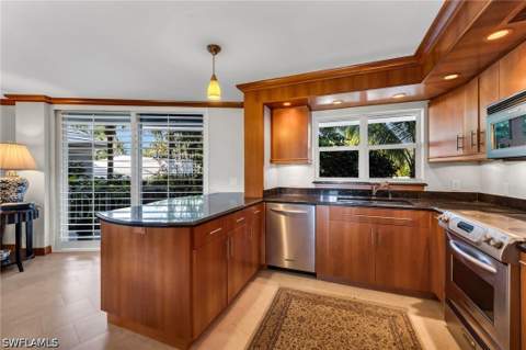 1851 Gulf Shore Blvd N 103, Naples FL - photo 14 of 29